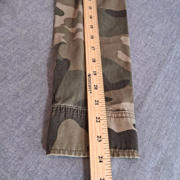 Abercrombie & Fitch Camo Utility Cargo Jacket - Picture 9 of 15
